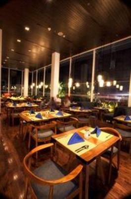фото отеля Mercure Jakarta Simatupang