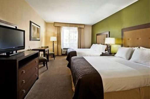 фото отеля Holiday Inn Express Hotel & Suites Phoenix-Glendale