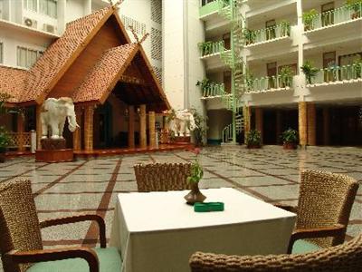 фото отеля Dhevaraj Hotel Nan