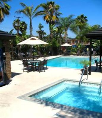 фото отеля BEST WESTERN Raffles Inn and Suites Anaheim