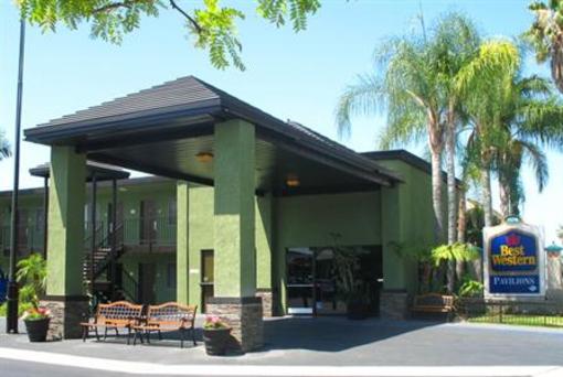 фото отеля BEST WESTERN Raffles Inn and Suites Anaheim