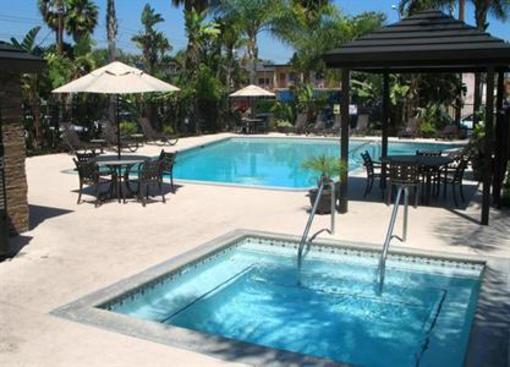 фото отеля BEST WESTERN Raffles Inn and Suites Anaheim