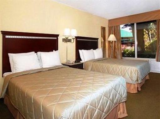 фото отеля Clarion Hotel Tampa