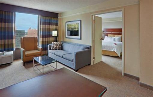фото отеля Crowne Plaza Hotel Kansas City Downtown