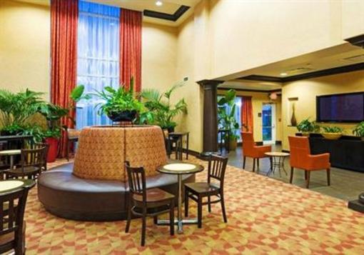 фото отеля Holiday Inn Express Hotel & Suites Columbia-Fort Jackson