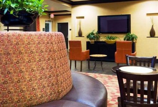 фото отеля Holiday Inn Express Hotel & Suites Columbia-Fort Jackson