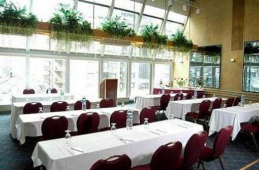 фото отеля Holiday Inn Montreal Midtown