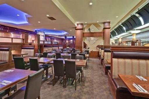 фото отеля Holiday Inn Montreal Midtown