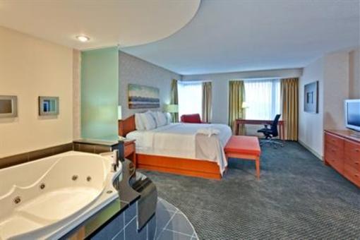 фото отеля Holiday Inn Montreal Midtown