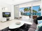 фото отеля Fairshore Beachfront Apartments Noosa