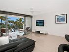 фото отеля Fairshore Beachfront Apartments Noosa