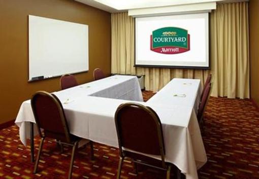 фото отеля Courtyard by Marriott Tulsa Central