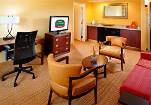 фото отеля Courtyard by Marriott Tulsa Central