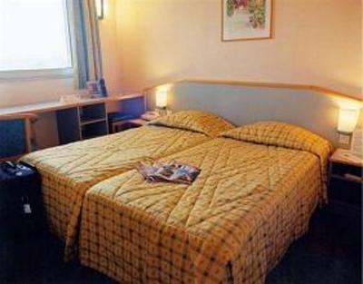 фото отеля Comfort Inn Rosny-sous-Bois