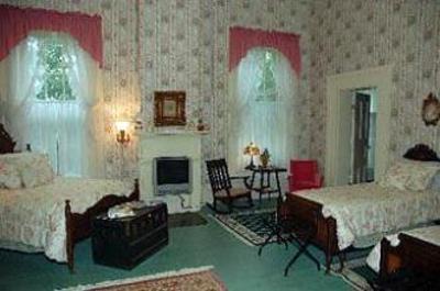 фото отеля Historic Maple Hill Manor Bed & Breakfast Springfield (Kentucky)
