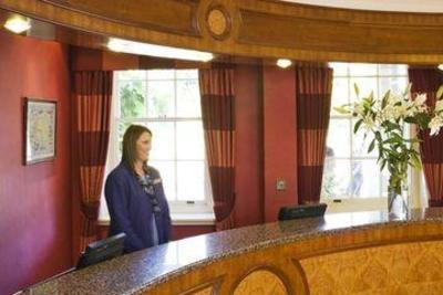 фото отеля Hilton Avisford Park