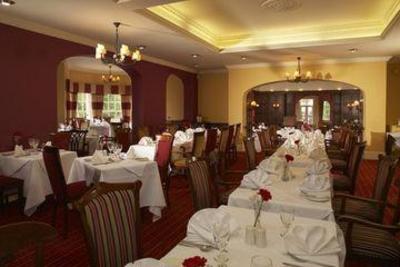 фото отеля Hilton Avisford Park