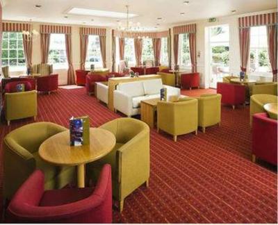 фото отеля Hilton Avisford Park
