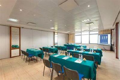 фото отеля Tryp Colina Do Castelo