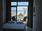 фото отеля Beachfront Hotel