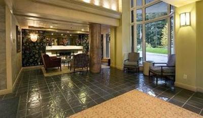 фото отеля Le Chamois Hotel Whistler