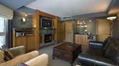 фото отеля Le Chamois Hotel Whistler