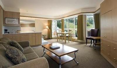 фото отеля Le Chamois Hotel Whistler