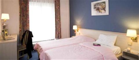 фото отеля Kyriad Hotel Colmar