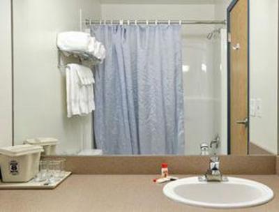 фото отеля Super 8 Motel Saint Paul (Canada)