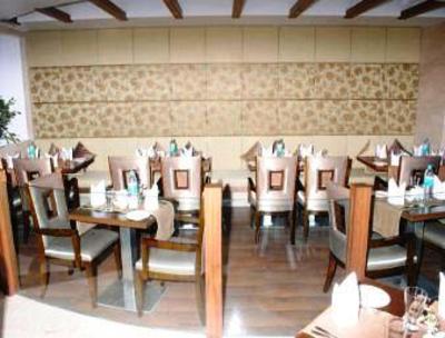 фото отеля Ramada Navi Mumbai