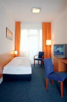 фото отеля Akcent Hotel Prague