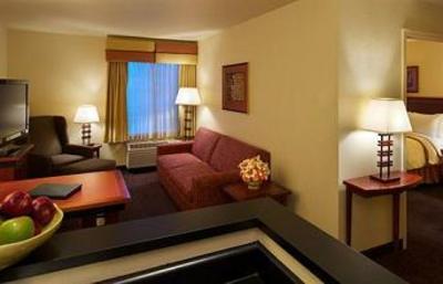 фото отеля Larkspur Landing Hillsboro