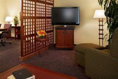 фото отеля Larkspur Landing Hillsboro