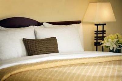 фото отеля Larkspur Landing Hillsboro
