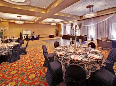 фото отеля Holiday Inn Hotel & Suites West Des Moines-Jordan Creek