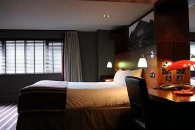 фото отеля Village Hotel Cheadle (Cheshire)