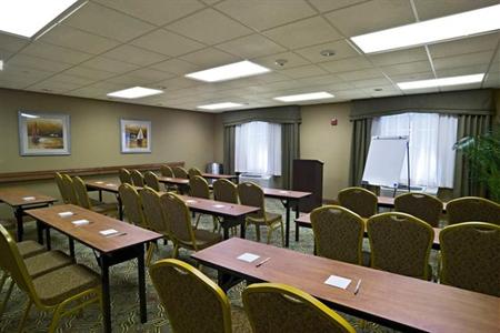 фото отеля Hampton Inn Dover (New Hampshire)