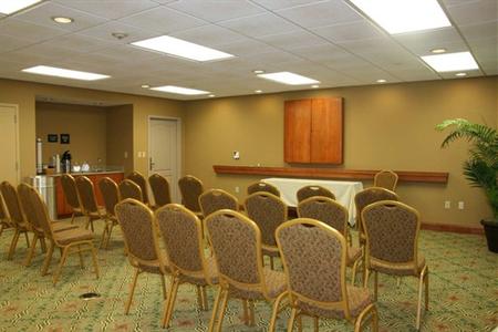 фото отеля Hampton Inn Dover (New Hampshire)