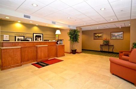фото отеля Hampton Inn Dover (New Hampshire)