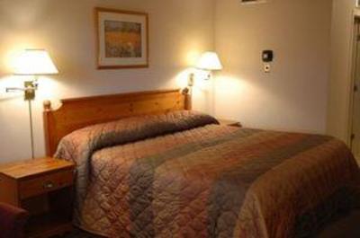 фото отеля Delta Town & Country Inn