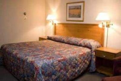 фото отеля Delta Town & Country Inn