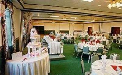 фото отеля Delta Town & Country Inn