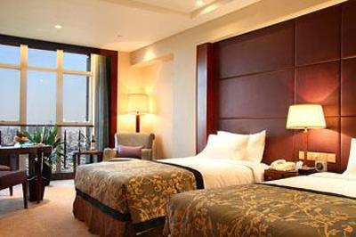 фото отеля Howard Johnson Plaza Ningbo