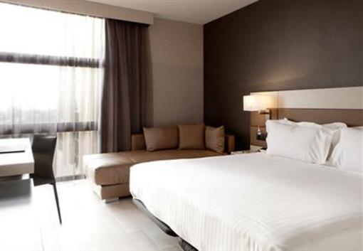 фото отеля Novotel Barcelona Sant Cugat