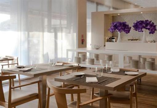 фото отеля Novotel Barcelona Sant Cugat