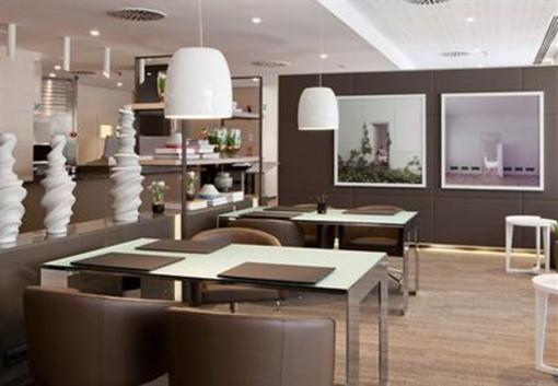 фото отеля Novotel Barcelona Sant Cugat