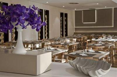 фото отеля Novotel Barcelona Sant Cugat