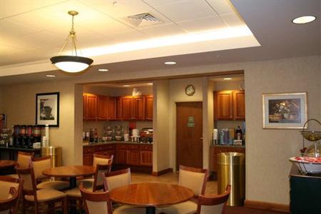 фото отеля Hampton Inn Watervile / Augusta