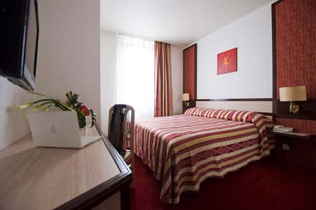 фото отеля Hotel America Cannes