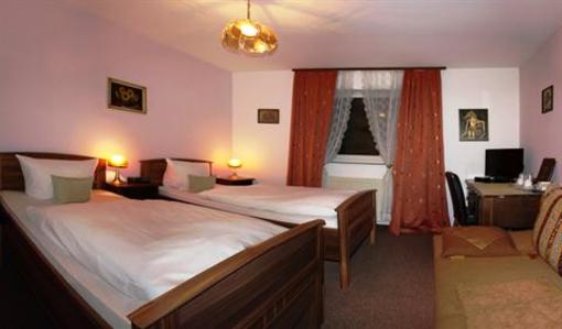 фото отеля Hotel Attache Raunheim